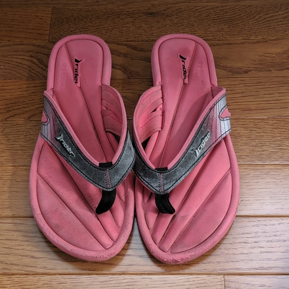 NEW PICS! Very Worn Rider Foam Slip On Slippers 9